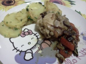 Anca di pollo in mix di verdure e patate prezzemolate