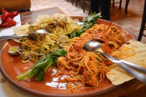 Spaghetti rossi alle aragostelle