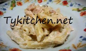 Pennette al salmone con erba cipollina1